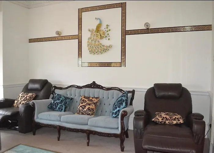 H9bc - Stunning & Reserved * Leeds (West Yorkshire)