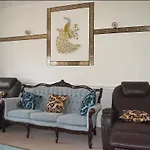 H9bc - Stunning & Reserved * Leeds (West Yorkshire)