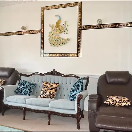 H9bc - Stunning & Reserved * Leeds (West Yorkshire)
